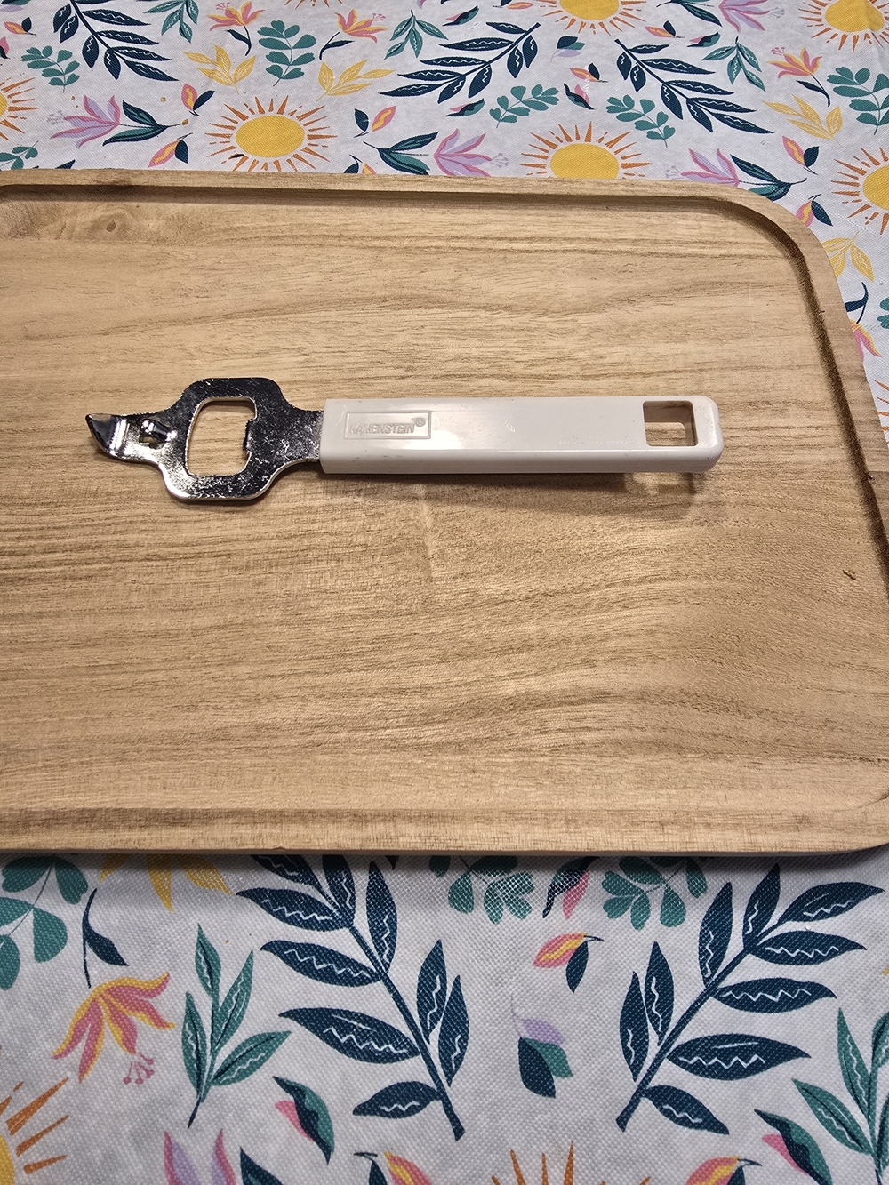 Kamenstein White Can and Bottle Opener